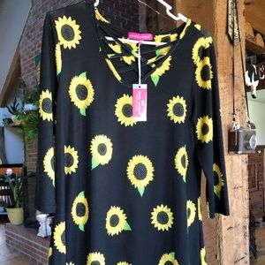 Simply Southern Sunflower Tunic